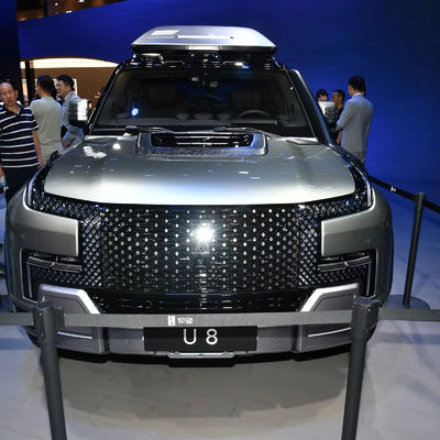 Potenza massima 220kW batteria al litio ferro fosfato 2023 BYD Yangwang U8 Range Esteso SUV