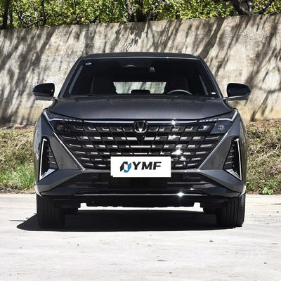 Changan UNI-Z 2024 SUV ibrido girato a sinistra Auto usate 4 porte 5 posti Auto a energia elettrica pura