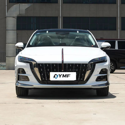 Alta velocità 230km/h e Compact Size 2023 Hongqi H6 2.0T Sedan a benzina con prezzo accessibile