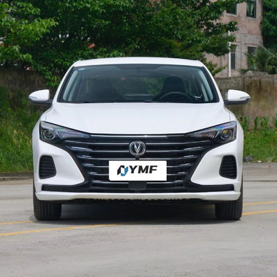 Changan Eado Ev 460 berlina con batteria al litio ferro fosfato e massa complessiva di 1980 kg