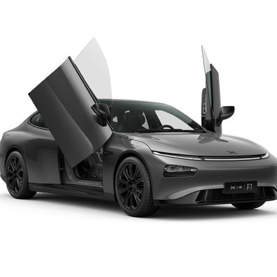 80% di ricarica rapida Xpeng P7 lussuosa auto sportiva elettrica per adulti ricarica rapida in 1 ora