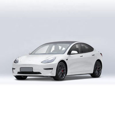 Sistema di frenatura avanzato Tesla Model 3 Tipo di combustibile elettrico Velocità massima fino a 180 Km/h
